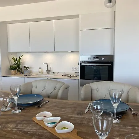 La * 东维尔莱班